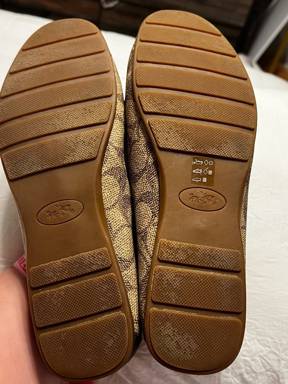 Coach Olive Tan Brown Loafers with Signature Monogram & Gold Chain | Women’s 9